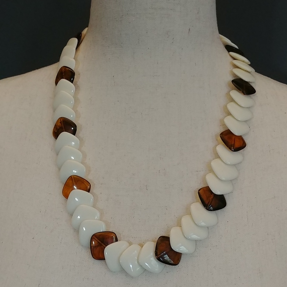Vintage Cream and Amber Square Beaded Necklace